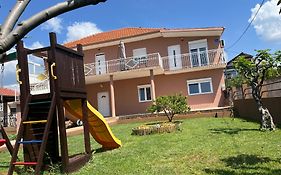 Apartmani Dubravka